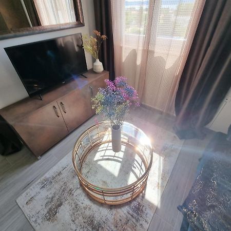 Booking Beautifull Studio Apartment Bell With Balcony And Sea View In Zadar Exteriör bild