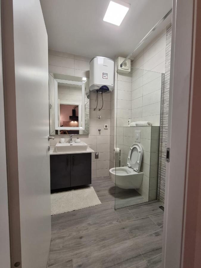 Booking Beautifull Studio Apartment Bell With Balcony And Sea View In Zadar Exteriör bild