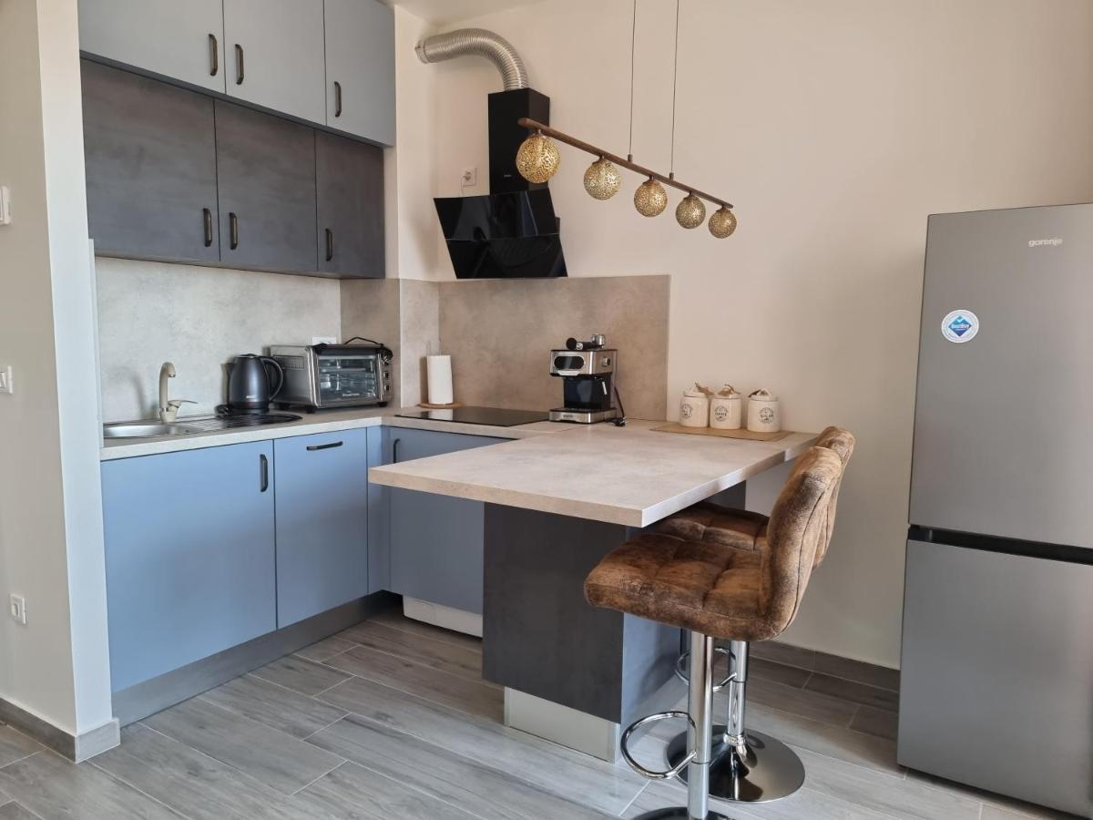 Booking Beautifull Studio Apartment Bell With Balcony And Sea View In Zadar Exteriör bild
